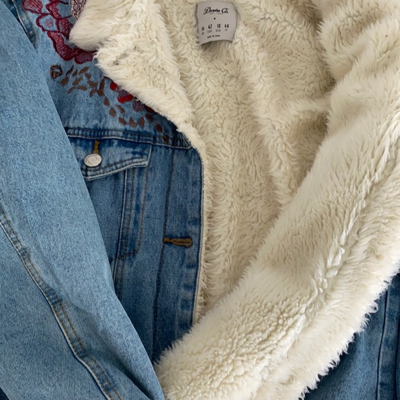 Denim jacket - Picture 1 of 5